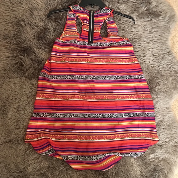 Summer Tops - Picture 2 of 5